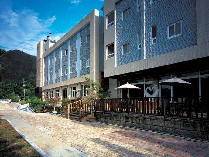 The Solas Hot Spring Resort Nantou Eksteriør billede
